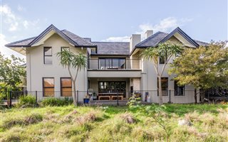4 Bedroom House in Pearl Valley
