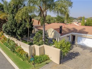 3 Bed Townhouse in Douglasdale