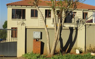 2 Bedroom Townhouse in Meyersdal