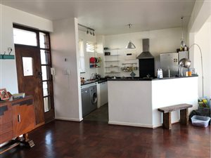 3 Bed Apartment in Parktown