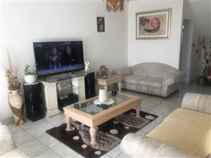 3 Bed Duplex in Turffontein