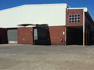 2800 m² Industrial space in Wychwood