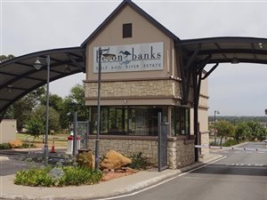 792 m² Land available in Heron Banks Golf And River Estate
