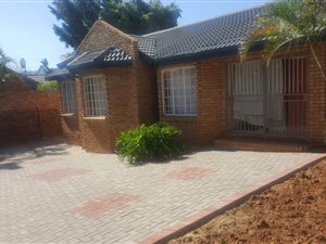 3 Bed House in Ninapark