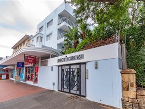 2 Bed Apartment in Sea Point
