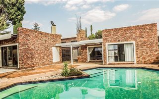 3 Bedroom House in Alphen Park