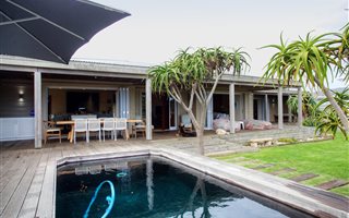 3 Bedroom House in Schoenmakerskop