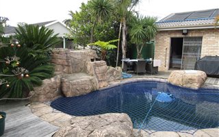 4 Bedroom House in Loerie Park