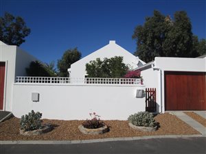2 Bedroom House in Faerie Knowe