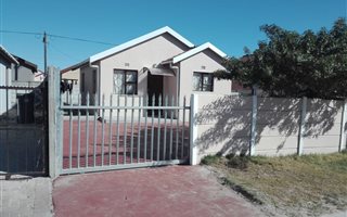 2 Bedroom House in Highbury