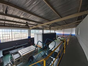 400 m² Industrial space in Primrose
