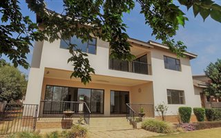 4 Bedroom House in Bendor