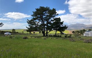 1000 m² Land available in Bot River
