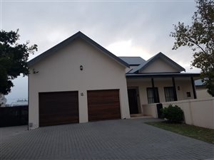 5 Bed House in Durbanville Central
