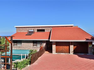 6 Bed House in Herolds Bay