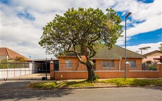 4 Bedroom House in Thornton