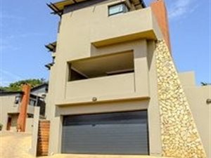 4 Bed House in Olympus