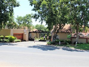 3 Bedroom Townhouse in Illiondale