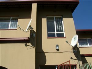 3 Bed Duplex in Highveld Park