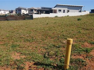 602 m² Land available in Tongaat Beach