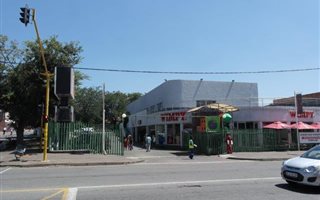 1131 m² Office Space in Primrose