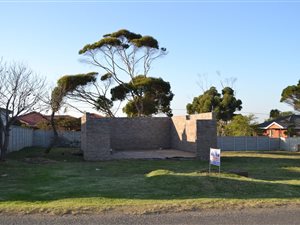 784 m² Land available in Sunrise on Sea