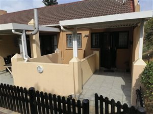 2 Bed Apartment in Bellair