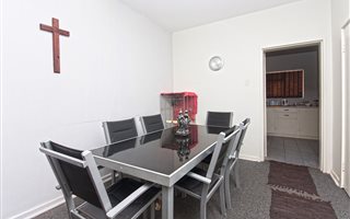 80 m² Commercial space in Sidwell