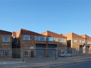 220 m² Industrial space in Troyeville