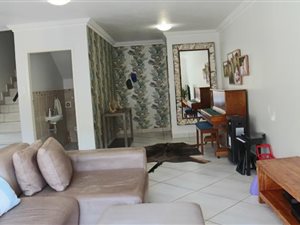 3 Bed Townhouse in Candlewoods Estate