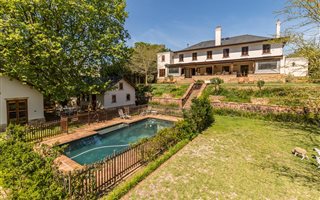 5 Bedroom House in Bishopscourt