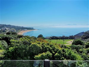 3 Bed Apartment in Mossel Bay Central