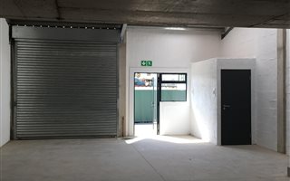149 m² Industrial space in Cornubia