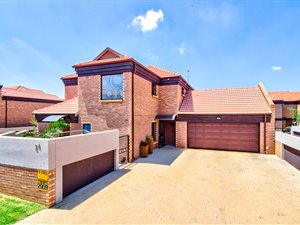 3 Bed Cluster in Pomona