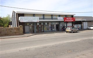 363 m² Retail Space in De Rust