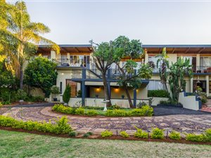 5 Bed House in Groenkloof
