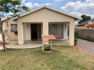 3 Bed House in Bosmont
