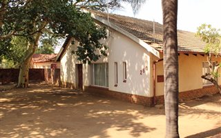 3 Bedroom House in Tileba