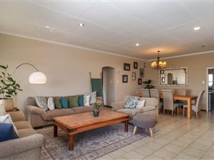 4 Bed Apartment in Bedford Park