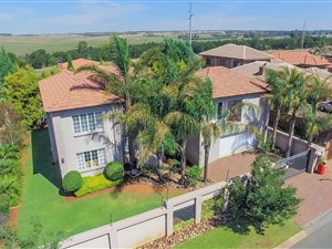 3 Bed House in Aerorand