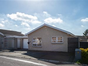 3 Bed Townhouse in Kuilsriver
