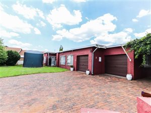 3 Bed House in Golf Park