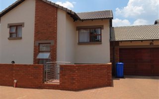 3 Bedroom House in Eldo View