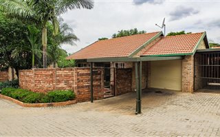 2 Bedroom Townhouse in Die Wilgers