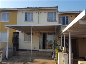 3 Bed Apartment in Longcroft