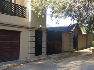 6 Bed House in Wonderboom