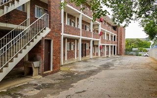 1 Bedroom Apartment in Grahamstown Central