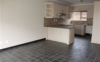 2 Bedroom Townhouse in Hillside