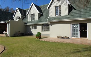 3 Bedroom House in Paulshof