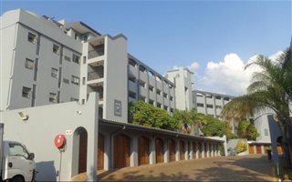 3 Bedroom Penthouse in Menlyn